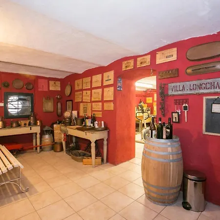 Sleeps 16 Pool Air Con Βίλα