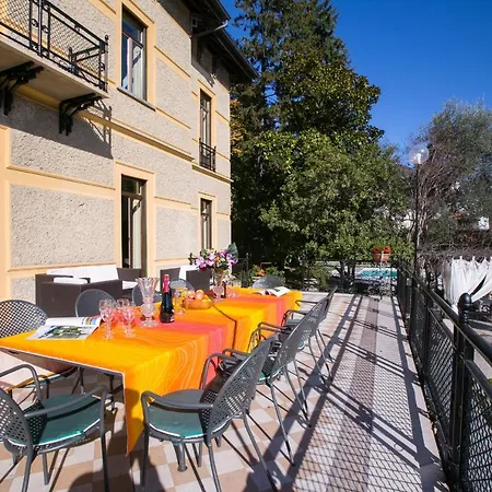 Sleeps 16 Pool Air Con Βίλα