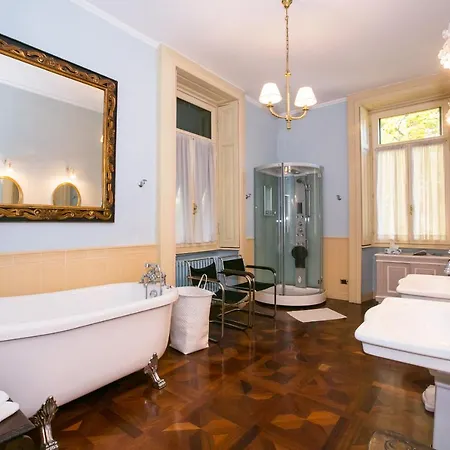 Sleeps 16 Pool Air Con Βίλα